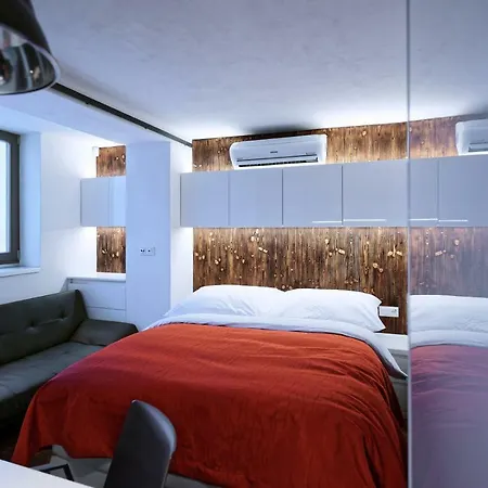 Apartment Living Showroom Behounska *