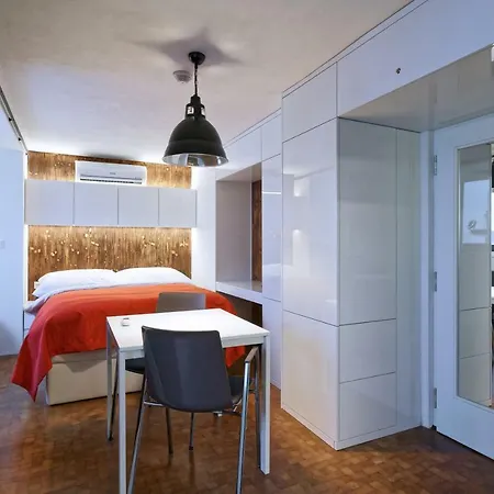 Living Showroom Behounska